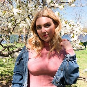 Meet your Posher, Shaina